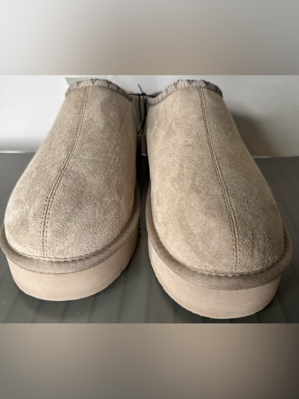 PAWZ by bearpaw Women's stone Suede hazel Clog Mules faux fur lining & footbed - Picture 7 of 7